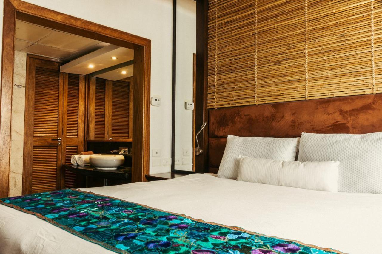 Aldea Thai Beachfront Condos Playa del Carmen Esterno foto