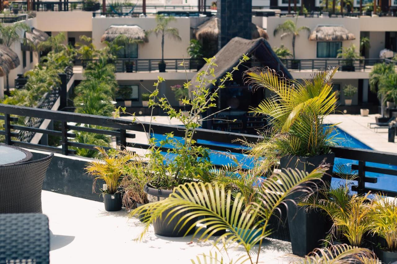 Aldea Thai Beachfront Condos Playa del Carmen Esterno foto