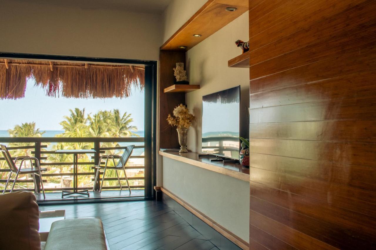Aldea Thai Beachfront Condos Playa del Carmen Esterno foto