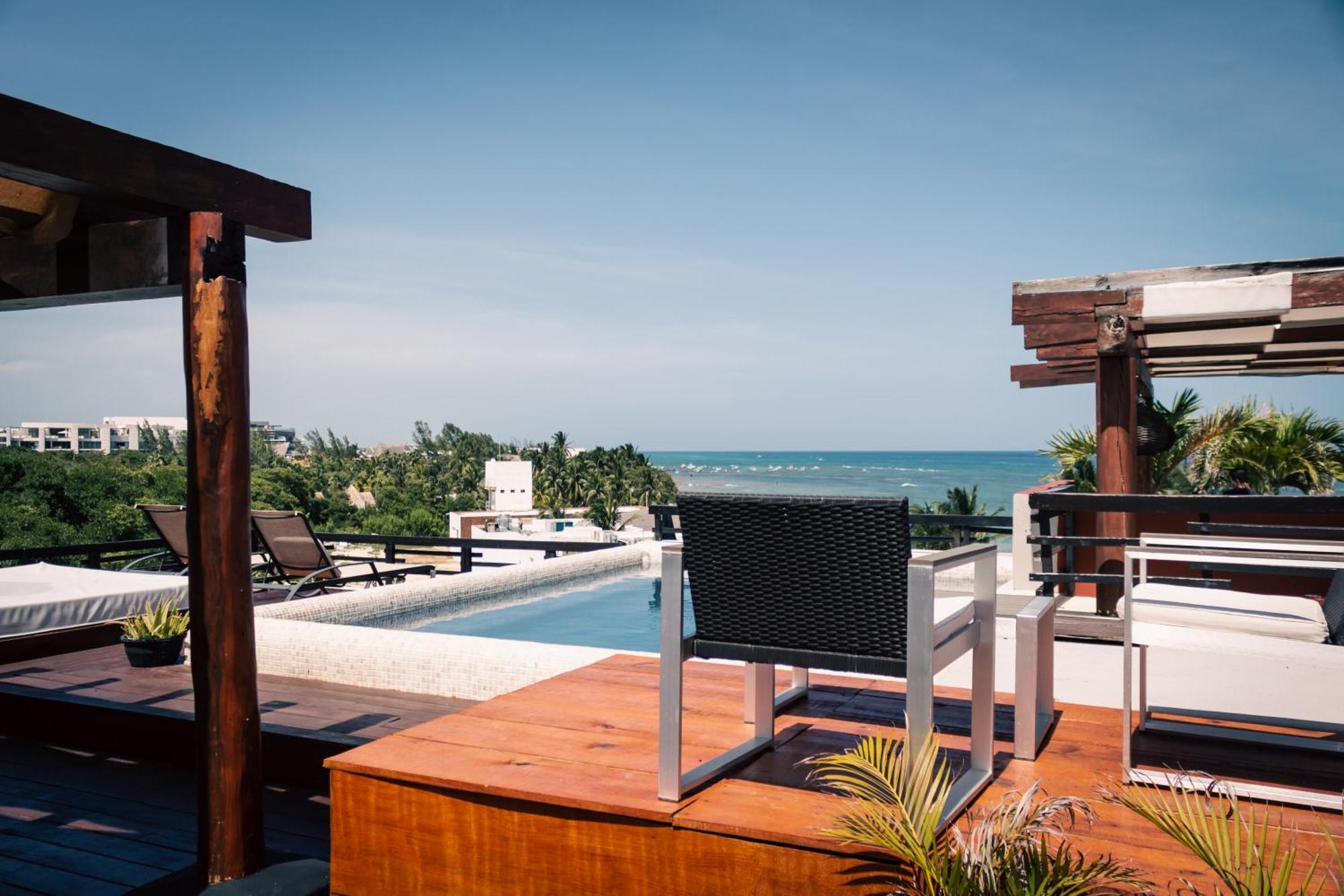 Aldea Thai Beachfront Condos Playa del Carmen Esterno foto