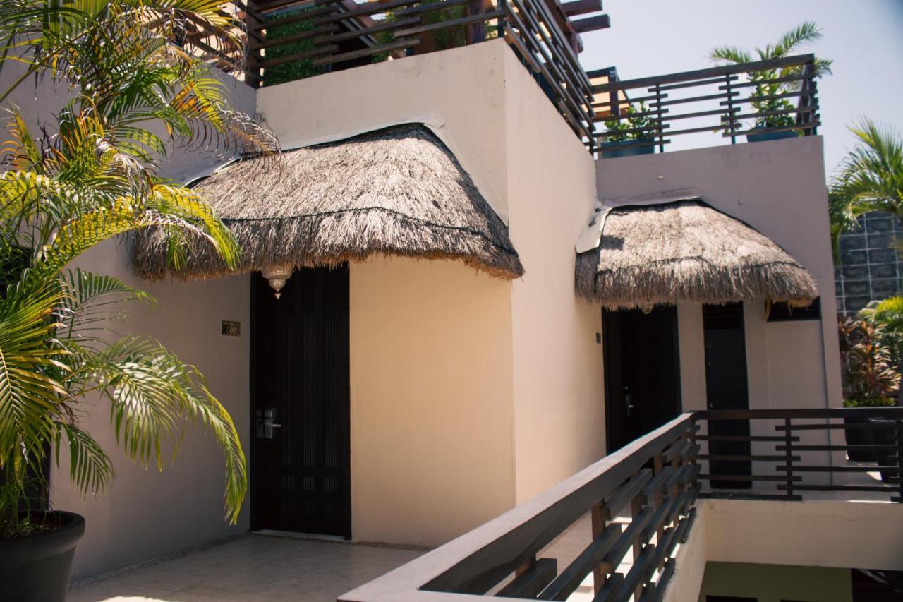 Aldea Thai Beachfront Condos Playa del Carmen Esterno foto