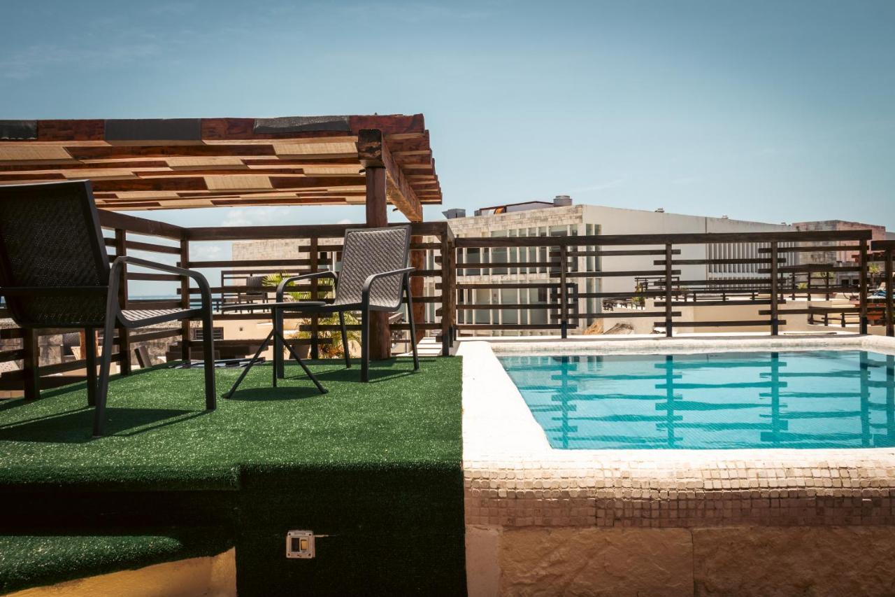 Aldea Thai Beachfront Condos Playa del Carmen Esterno foto