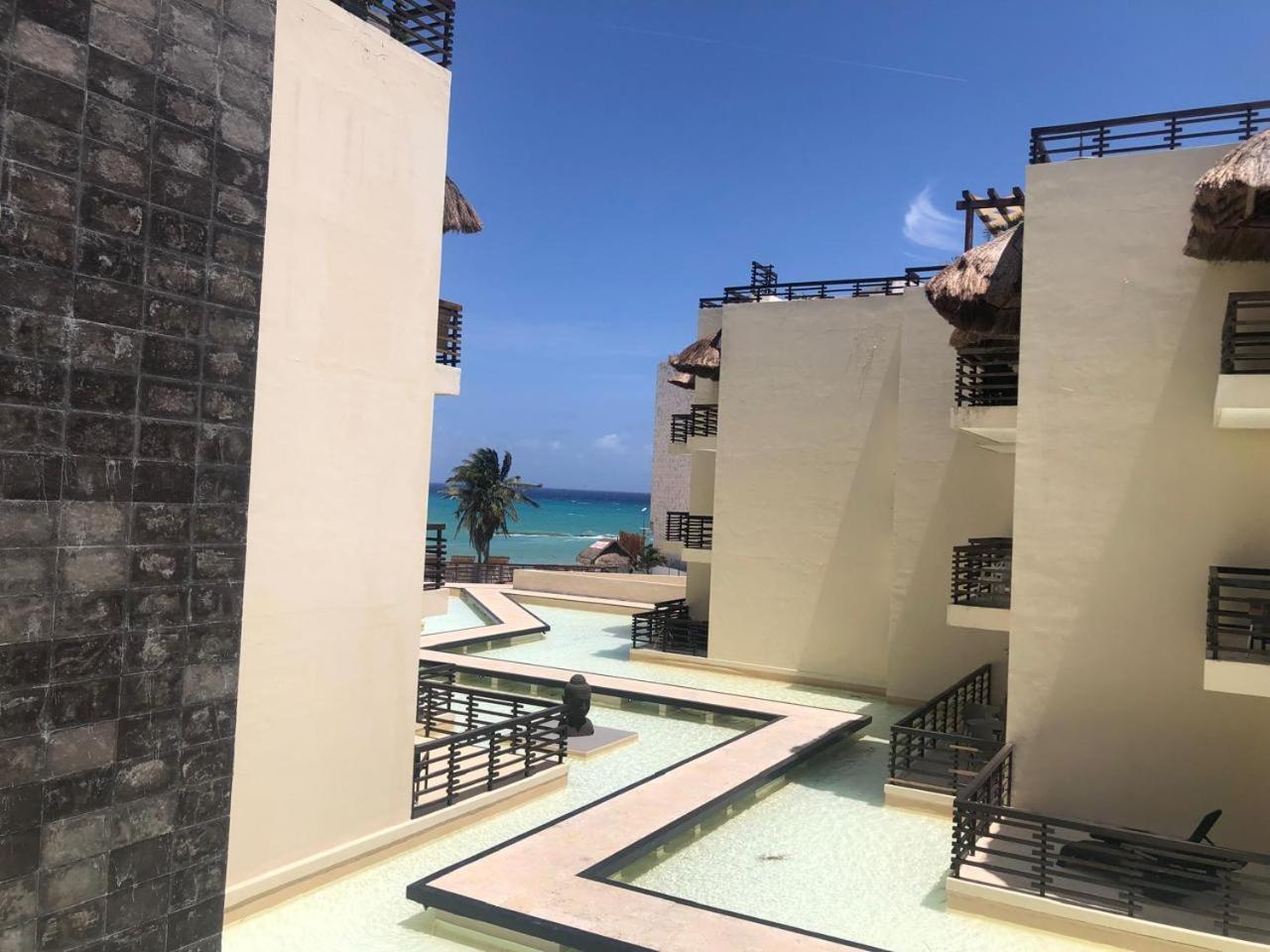 Aldea Thai Beachfront Condos Playa del Carmen Esterno foto